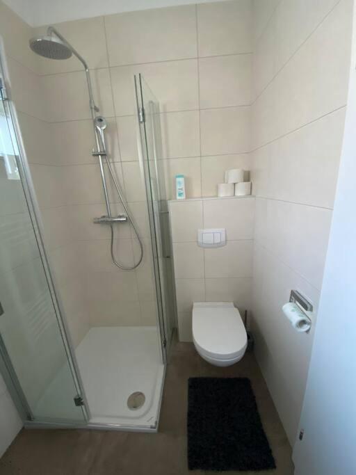 Wohnen Bahnstrasse 5 Apartment Клагенфурт Екстериор снимка